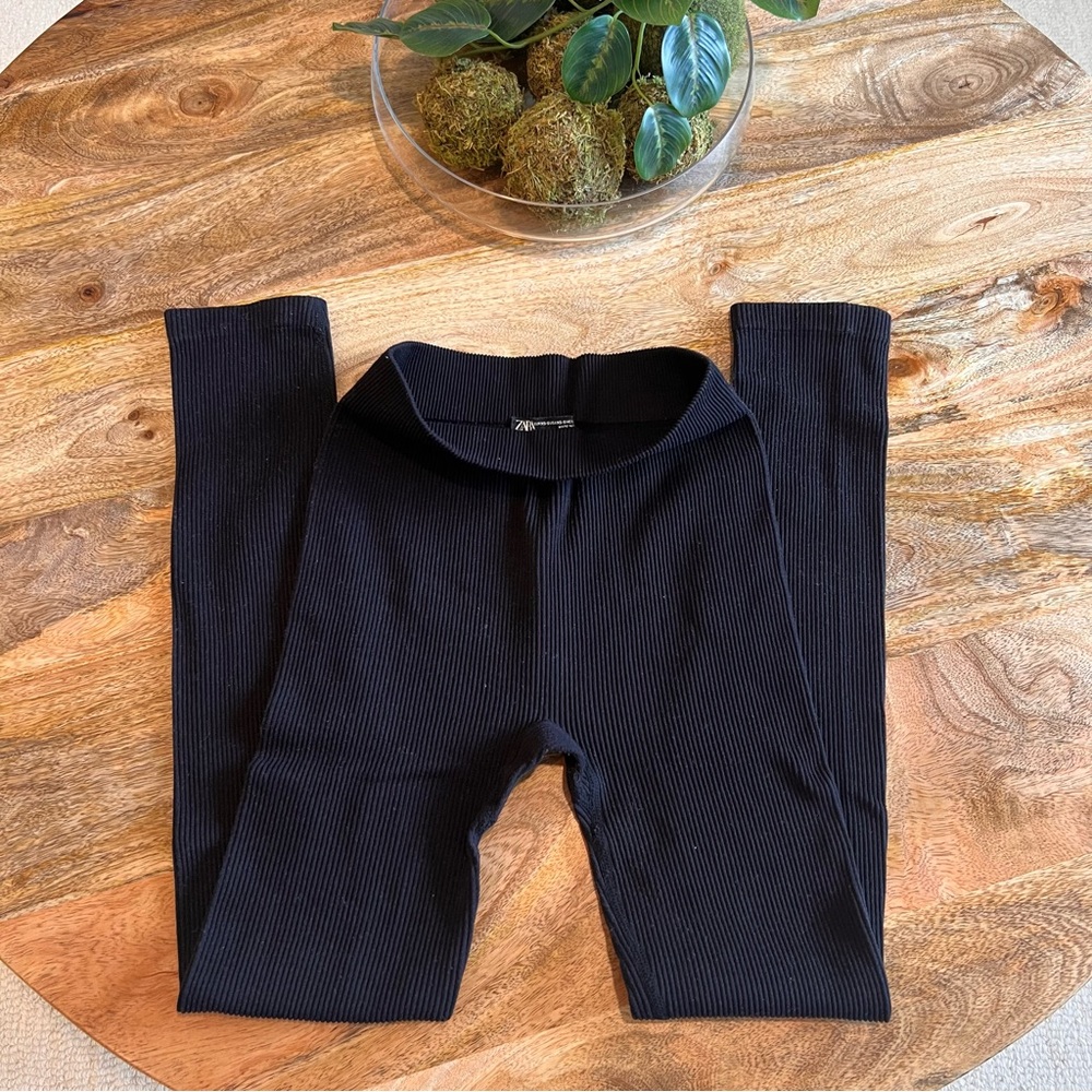 ZARA SEAMLESS LEGGINGS
